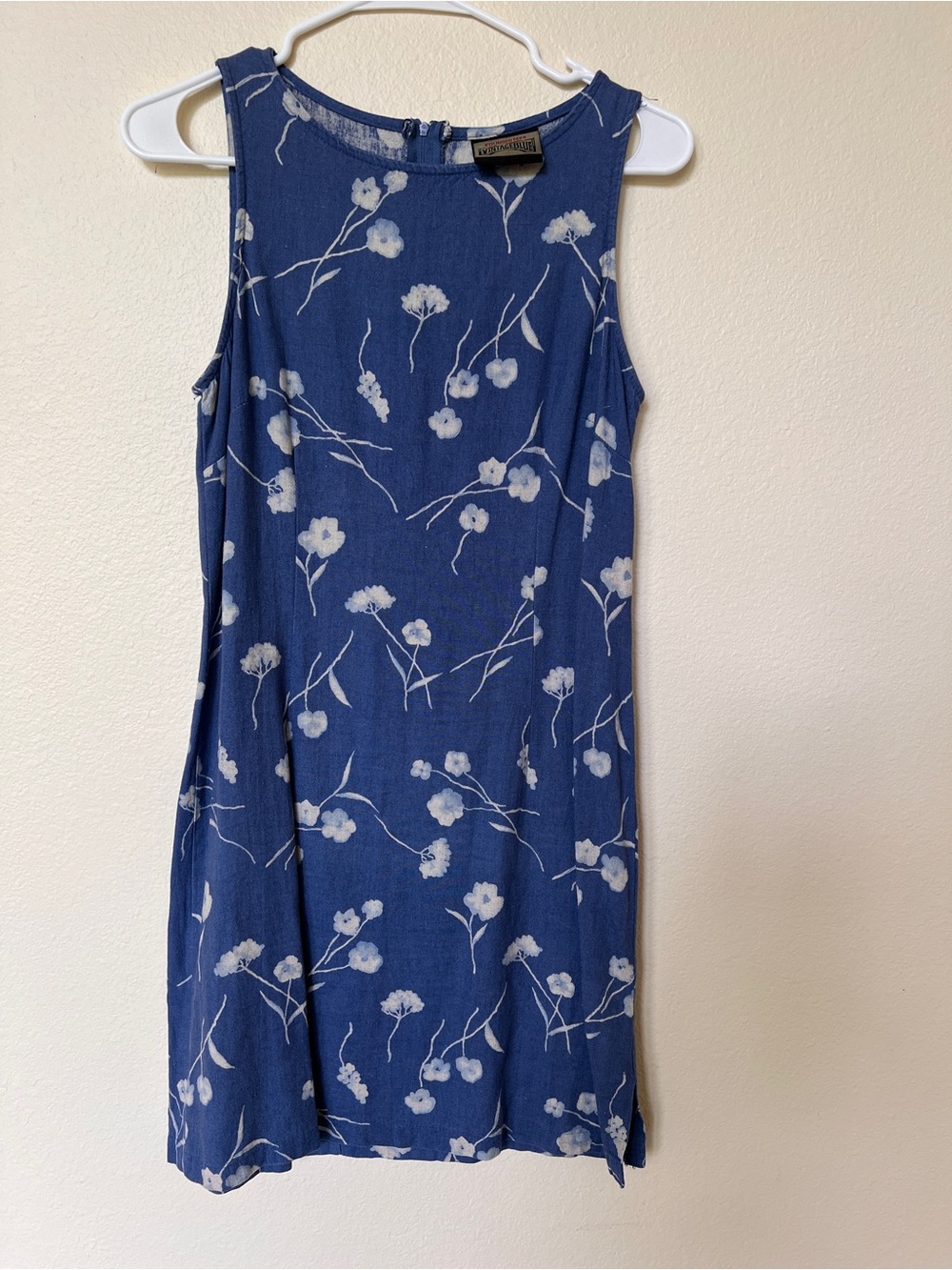 Vintage navy blue floral sleeveless mini dress